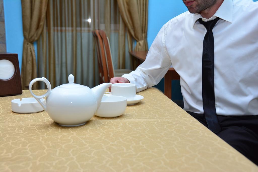 Vayk Hotel Buitenkant foto