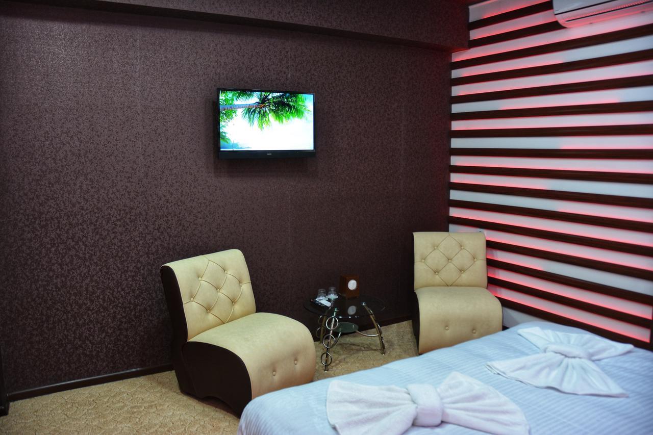 Vayk Hotel Buitenkant foto